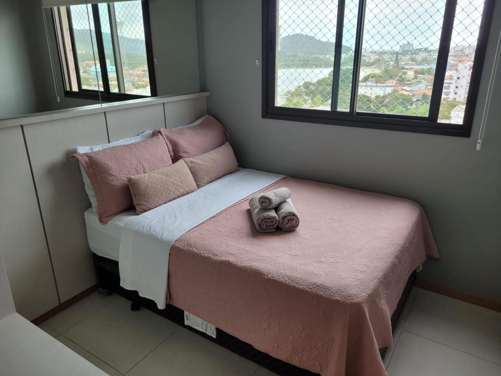 Aptos Em Home Club Frente Mar Com Area De Lazer Completa Penha  Bilik gambar